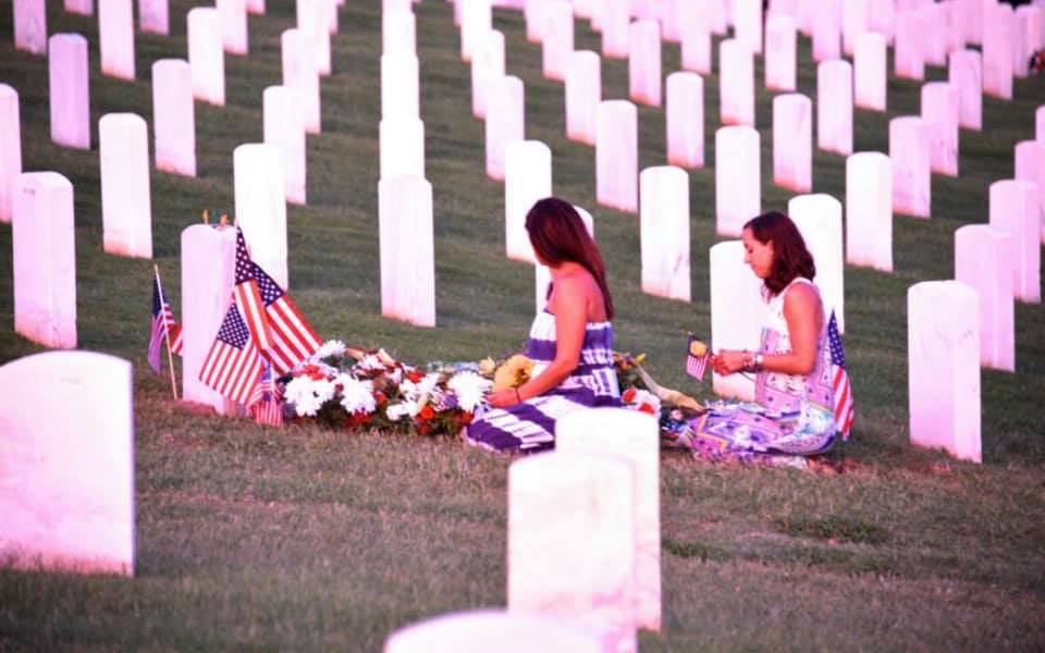 sisters at david's grave